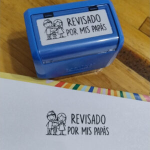 Sello “Revisado por mis papis”